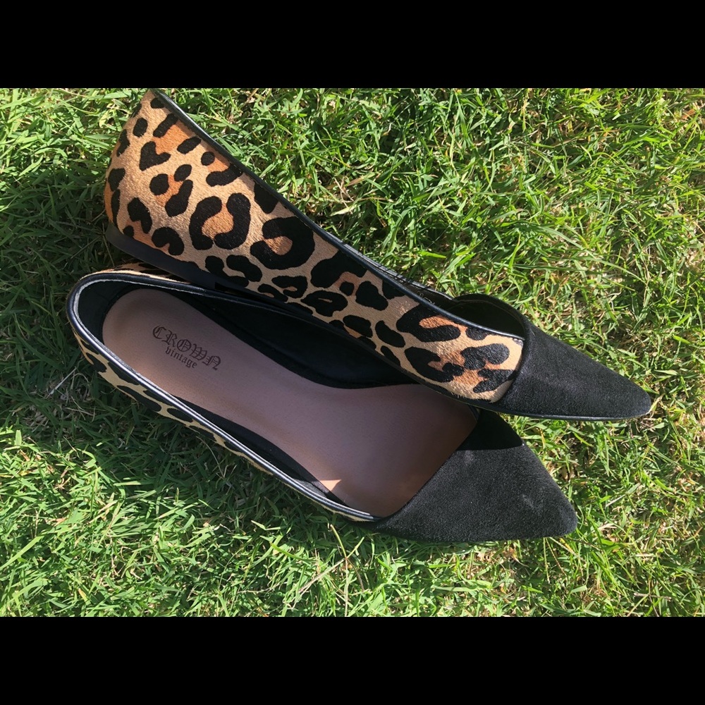 Crown Vintage leopard flats